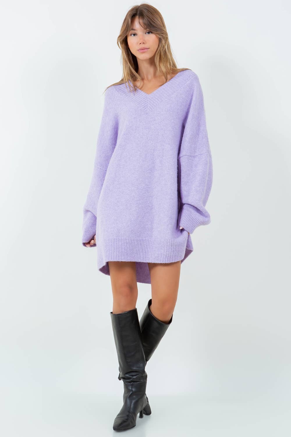 OVERSIZED V-NECK FUZZY KNITDOWN SWEATER - LAVENDER