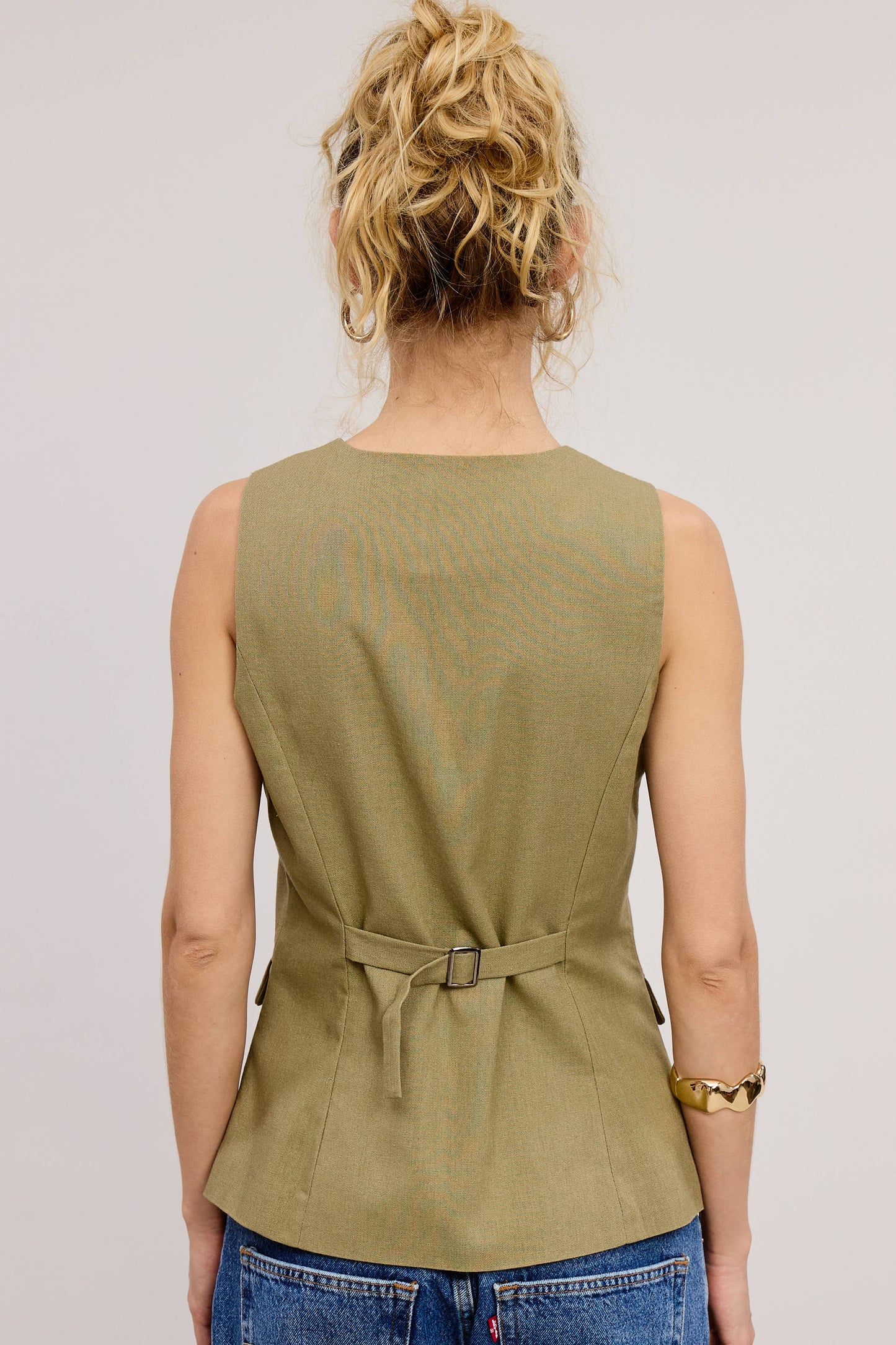 TAILORED BUTTONED VEST ADJUSTABLE BACK BELT