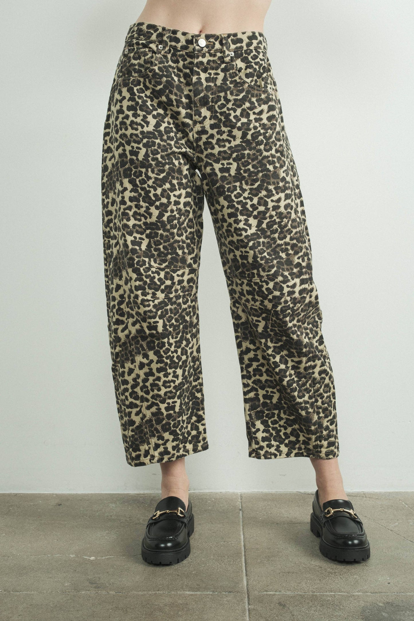 RELAX FIT DENIM ANIMAL PRINT PANTS