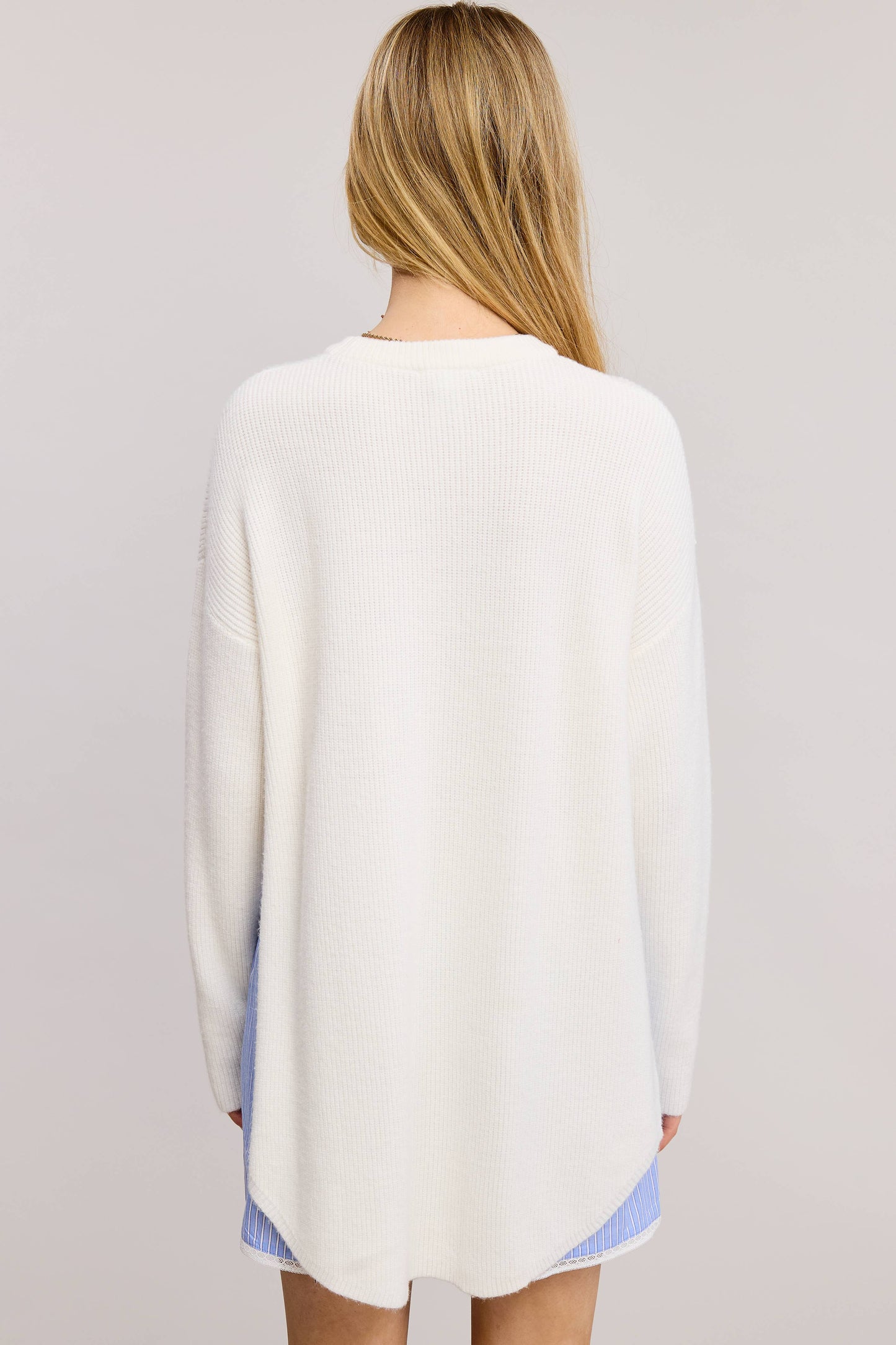 COZY KNIT SWEATER WITH HIGH-LOW DUAL SIDE SLIT